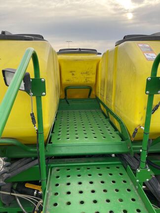 2012 John Deere DB88 Planter
