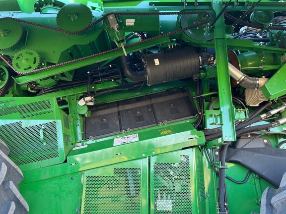 2022 John Deere S770 Combine