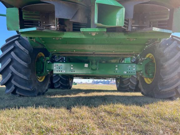 2022 John Deere S770 Combine