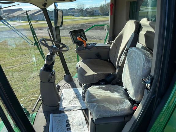 2022 John Deere S770 Combine