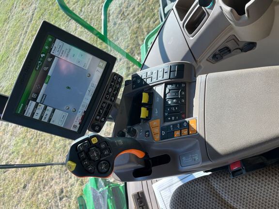 2022 John Deere S770 Combine