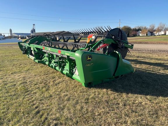 2018 John Deere 640FD Header Combine