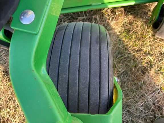 2023 John Deere Z530R Mower/Zero Turn