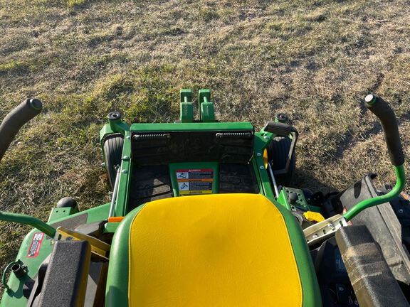 2023 John Deere Z530R Mower/Zero Turn