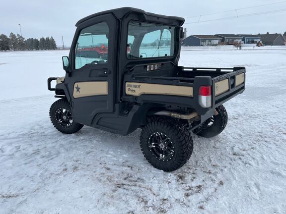 2022 John Deere XUV835M ATV