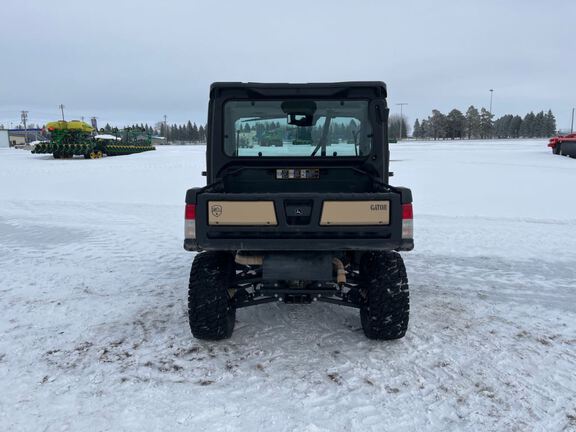 2022 John Deere XUV835M ATV
