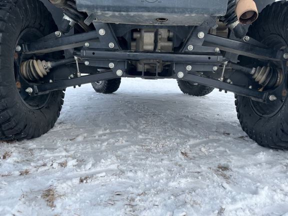 2022 John Deere XUV835M ATV