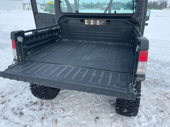 2022 John Deere XUV835M ATV