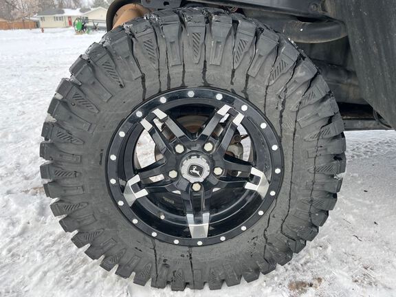 2022 John Deere XUV835M ATV