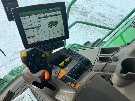 2019 John Deere S770 Combine