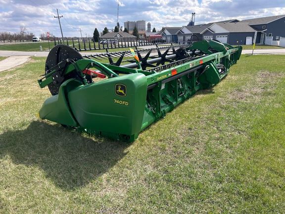 2019 John Deere 740FD Header Combine