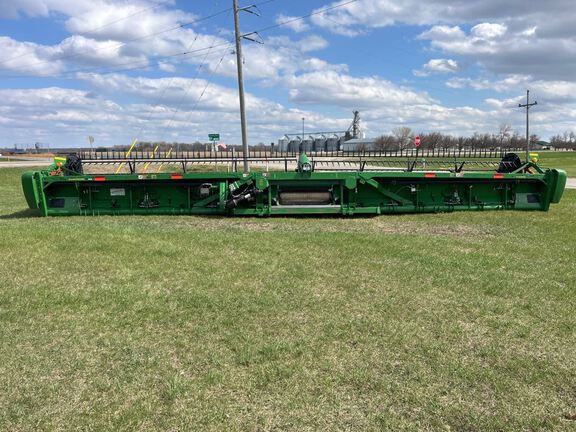 2019 John Deere 740FD Header Combine