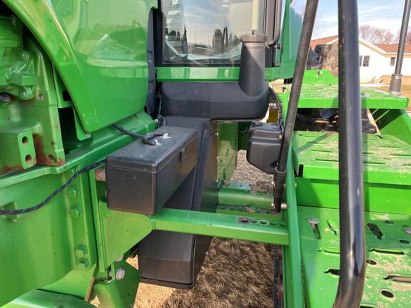 2004 John Deere 8420T Tractor Rubber Track