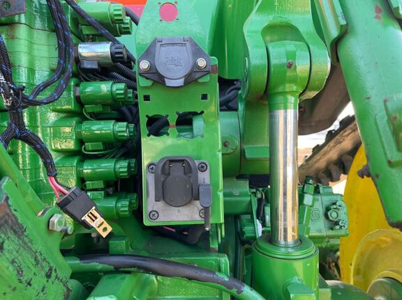 2004 John Deere 8420T Tractor Rubber Track