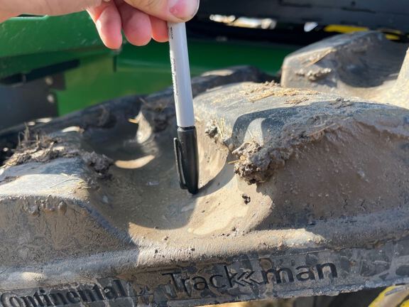 2004 John Deere 8420T Tractor Rubber Track