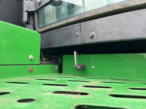 2013 John Deere 9510R Tractor 4WD