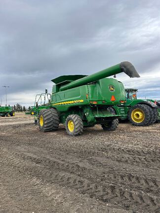 2008 John Deere 9770 STS Combine