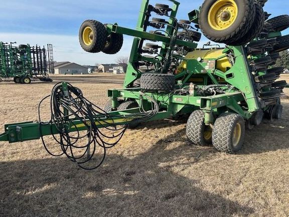 2010 John Deere 1990CCS Air Seeder