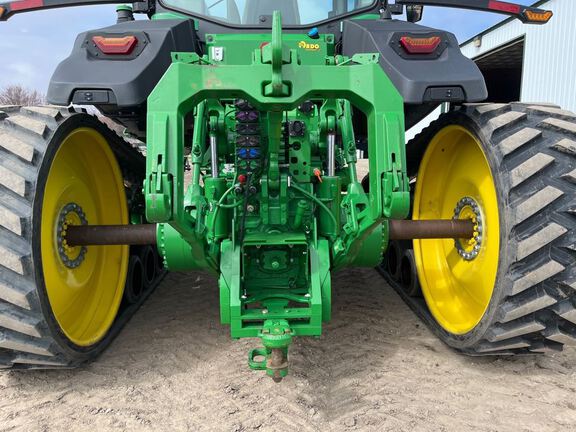 2021 John Deere 8RT 370 Tractor Rubber Track