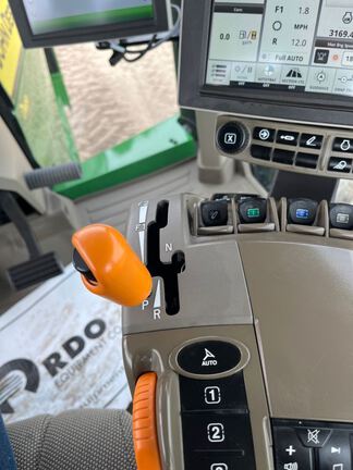 2021 John Deere 8RT 370 Tractor Rubber Track
