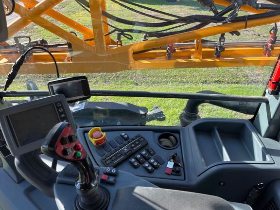 2017 Hagie STS12 Sprayer/High Clearance