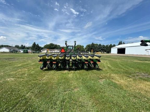 John Deere 1780 Planter