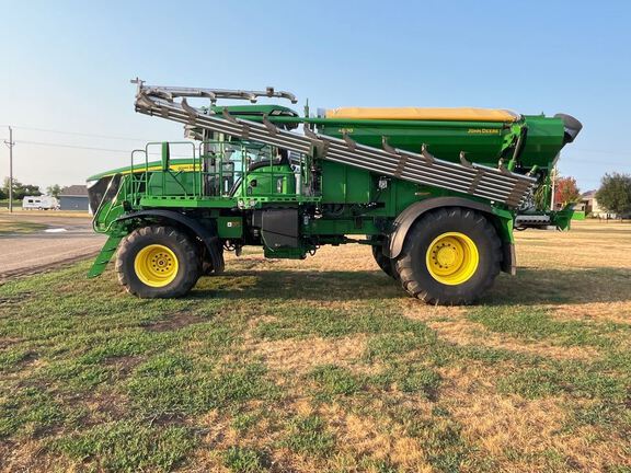 2023 John Deere 800R Applicator