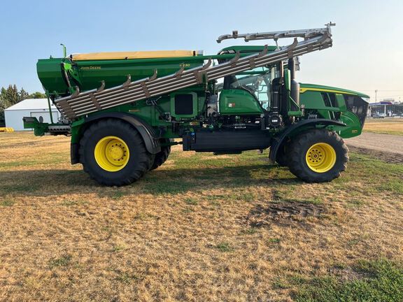 2023 John Deere 800R Applicator