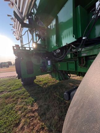 2023 John Deere 800R Applicator