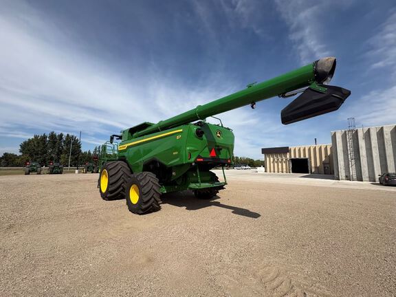 2025 John Deere S7 800 Combine