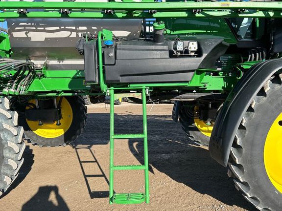 2023 John Deere 412R Sprayer/High Clearance