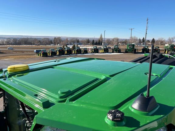 2023 John Deere 412R Sprayer/High Clearance