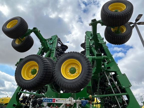 2023 John Deere N560F Air Seeder