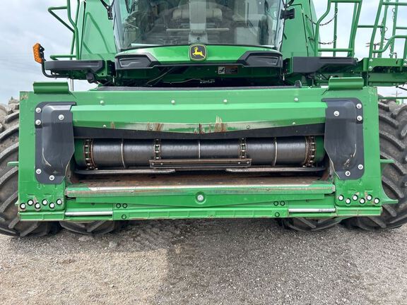 2022 John Deere X9 1000 Combine