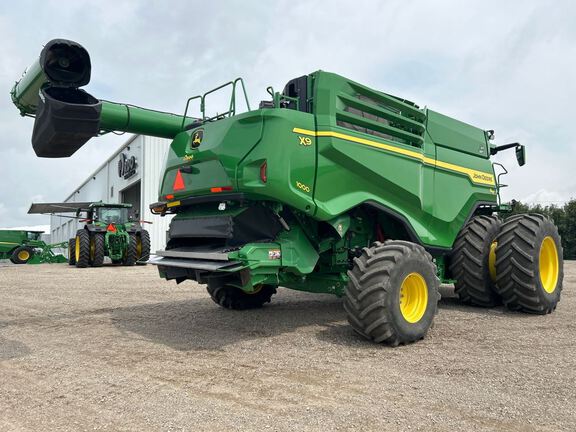 2022 John Deere X9 1000 Combine