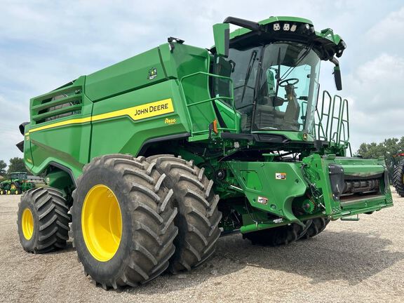 2022 John Deere X9 1000 Combine