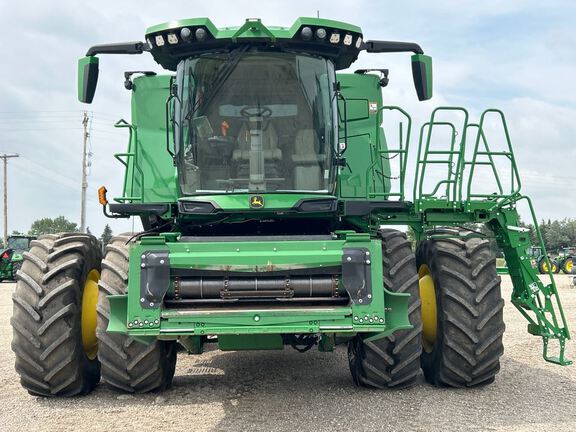 2022 John Deere X9 1000 Combine