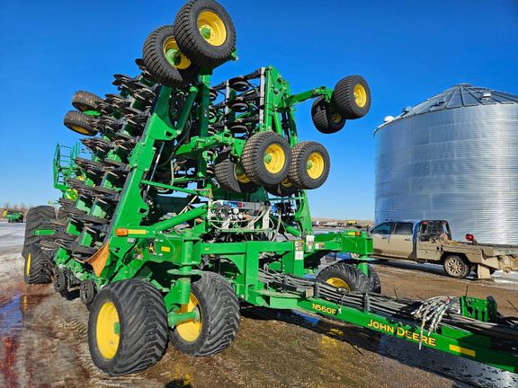 2023 John Deere N560F Air Seeder