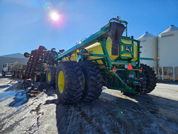 2023 John Deere N560F Air Seeder