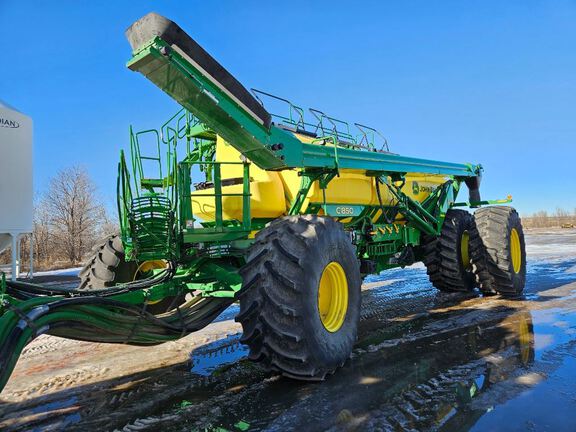 2023 John Deere N560F Air Seeder