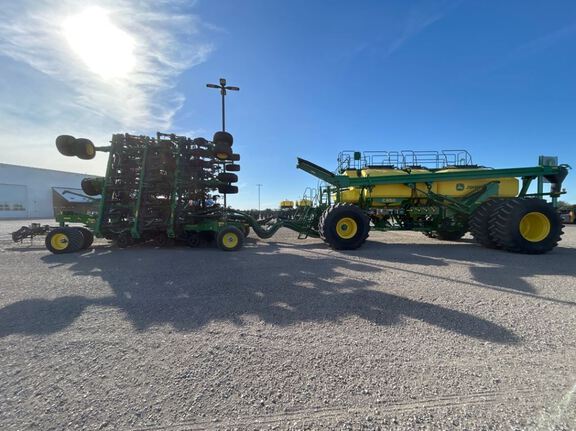 2023 John Deere N560F Air Seeder