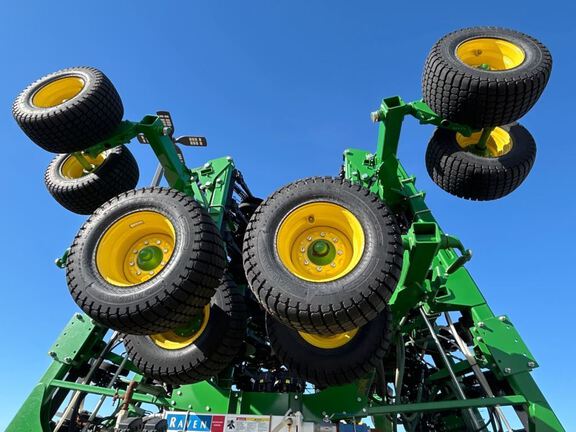 2023 John Deere N560F Air Seeder