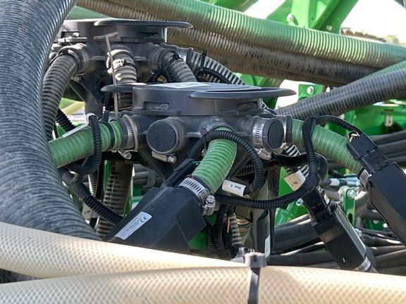 2023 John Deere N560F Air Seeder