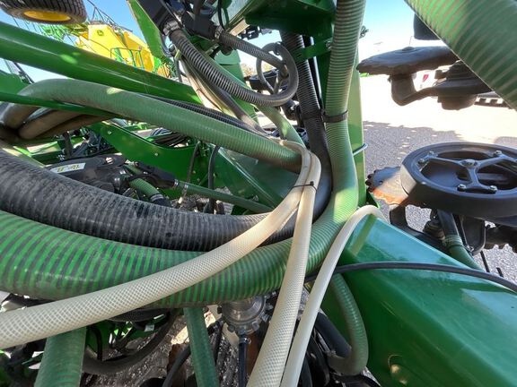 2023 John Deere N560F Air Seeder