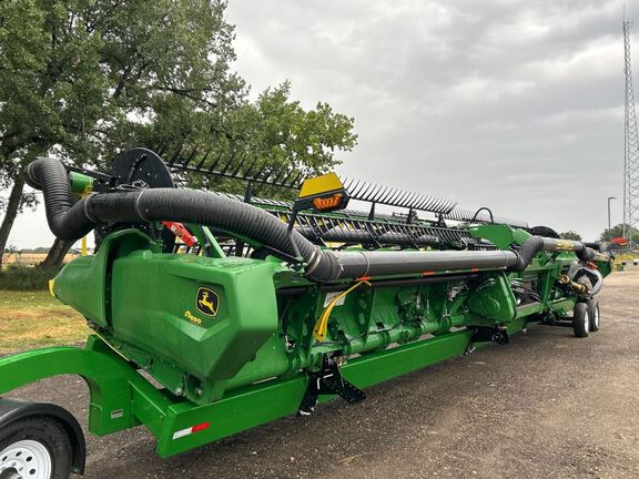 2021 John Deere RD45F Header Combine