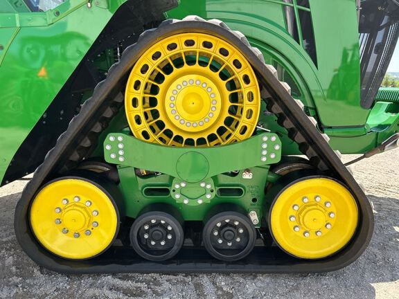 2023 John Deere 9RX 640 Tractor Rubber Track