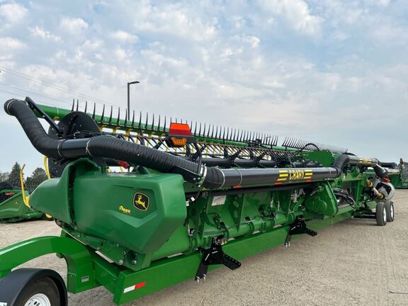 2023 John Deere RD45F Header Combine