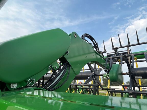 2023 John Deere RD45F Header Combine