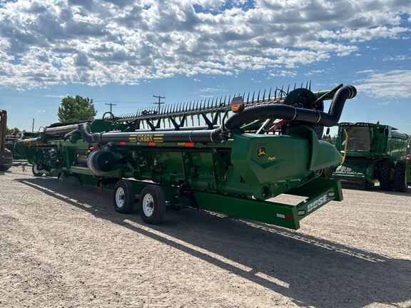 2023 John Deere RD45F Header Combine