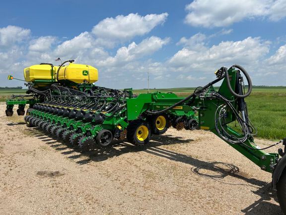 2024 John Deere DB66 Planter